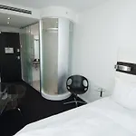 Hotel Wakeup -