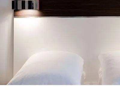 Hotel Wakeup -