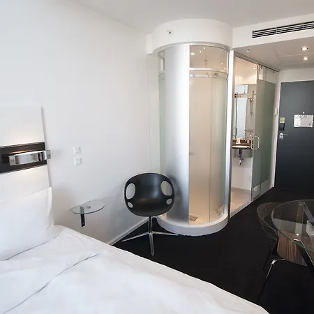 Hotel Wakeup -